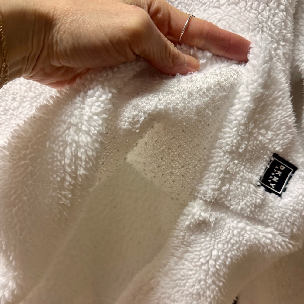 DKNY Sport White Kansas City Chiefs Cozy Pullover Hoodie - Picture 7 of 9